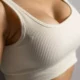 traitement efficace de l’absence du sillon intra-mammaire